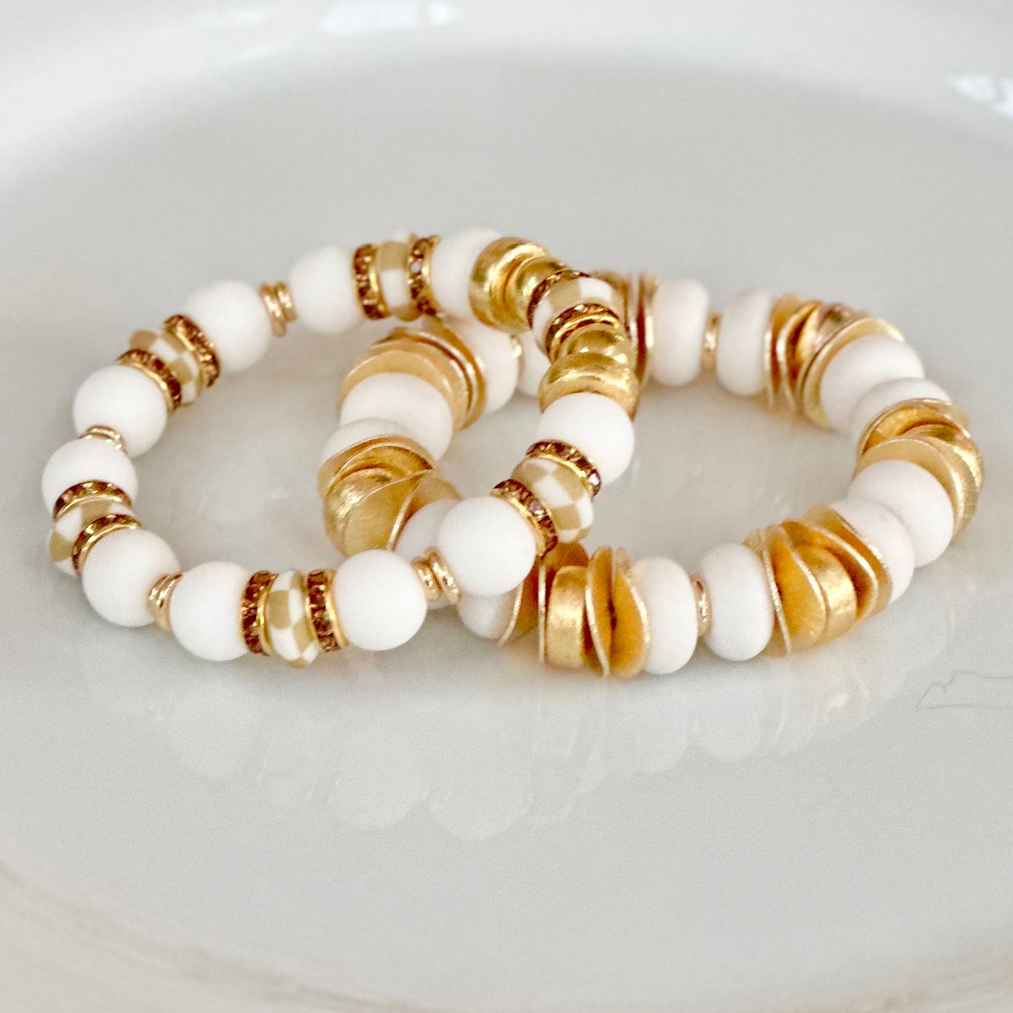 WHITE MINI BANGLE WITH TAUPE AND WHITE CHECKERED ACCENTS