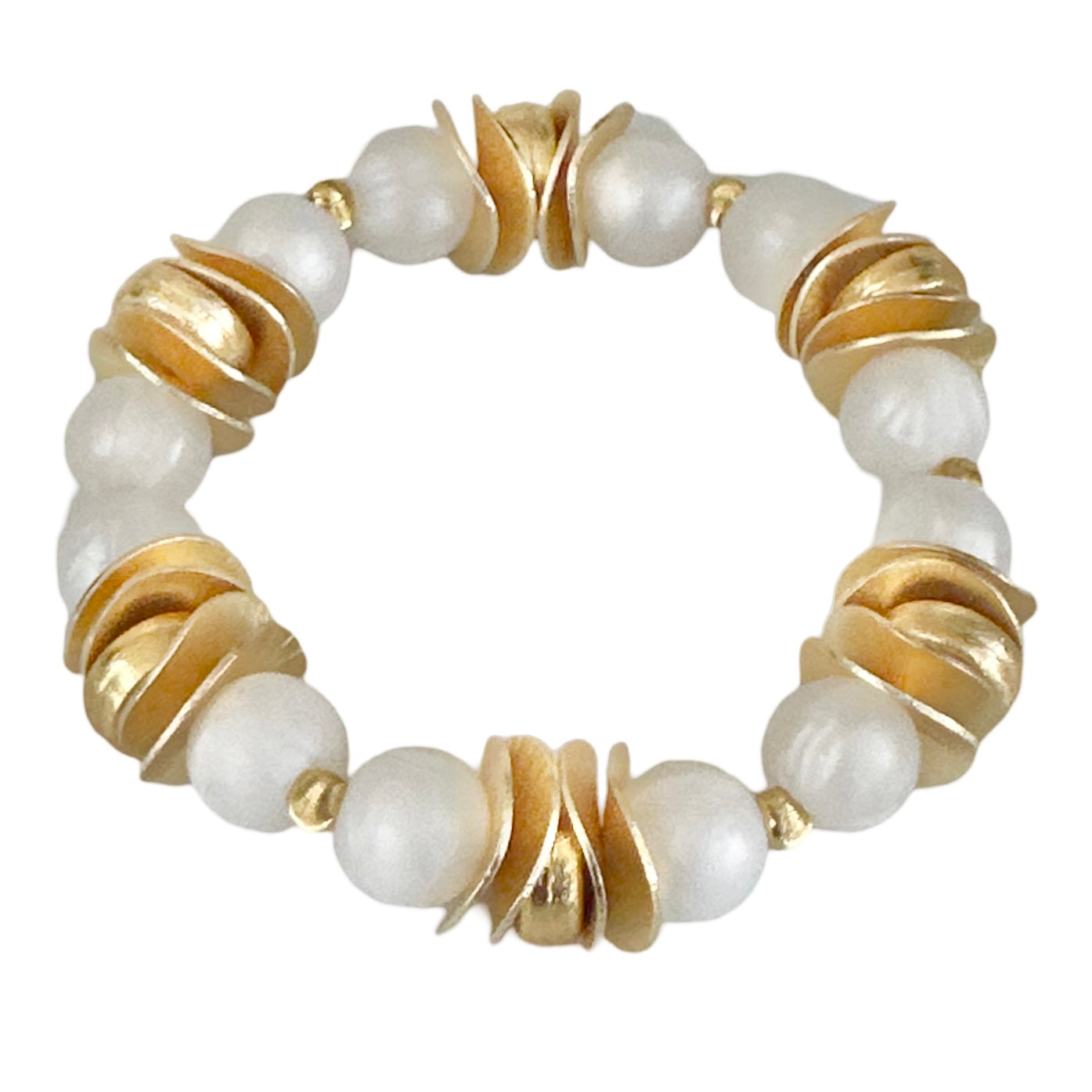 GOLD WAVY DISC AND PEARLIZED IVORY BANGLE