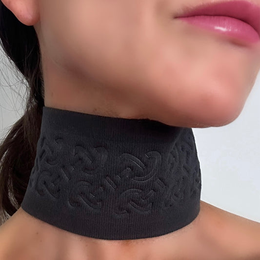 BLACK VEGAN LEATHER NECK CUFF